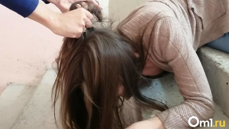 Накинулся с кулаками: новосибирец жестоко избил жену в Новосибирске