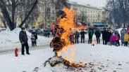 Новосибирский педагог рассказала, как создаётся чучело для празднования Масленицы