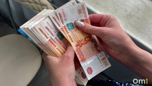 В Госдуме предложили освободить от НДФЛ надбавки омских медиков и преподавателей