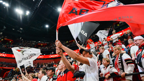 Омский «Авангард» выиграл первый матч с новым тренером, у Ткачёва четыре результативных очка