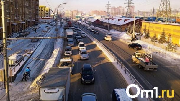 7-балльные пробки парализовали движение на дорогах Новосибирска