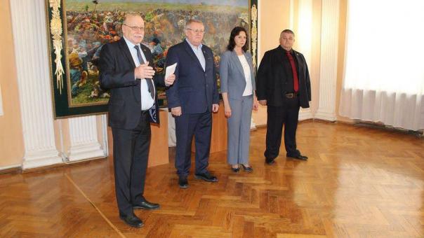 Омский меценат Сергей Козубенко преподнёс крымскому музею Тавриды бесценный подарок