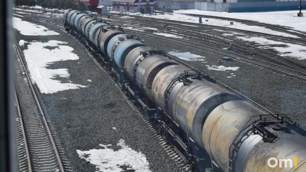Утечка опасного газа из железнодорожной цистерны произошла в Новосибирске