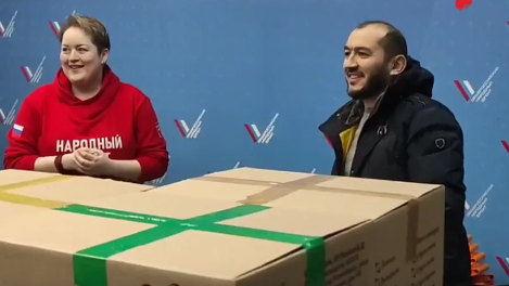 Около 300 килограммов халвы для бойцов СВО передал предприниматель из Новосибирска