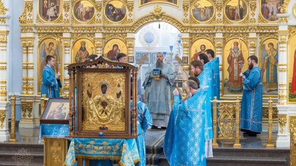 В Омск привезли чудотворную святыню: где её можно увидеть?