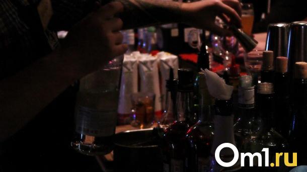 В Новосибирске Elton Bar сменил название после громкого скандала