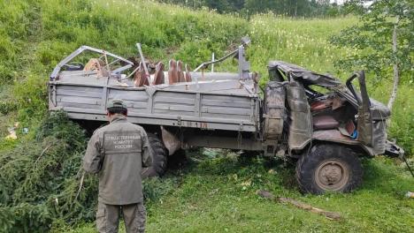 Арестован водитель из Новосибирска за ДТП с перевернувшимся грузовиком с туристами в Алтае