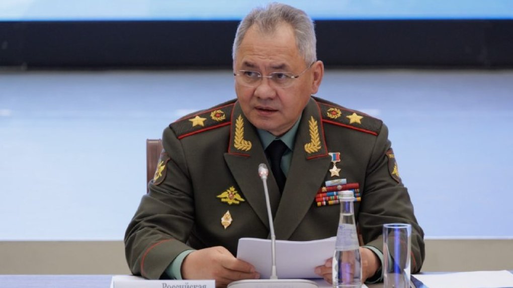 Министр обороны Сергей Шойгу прилетел в Новосибирск