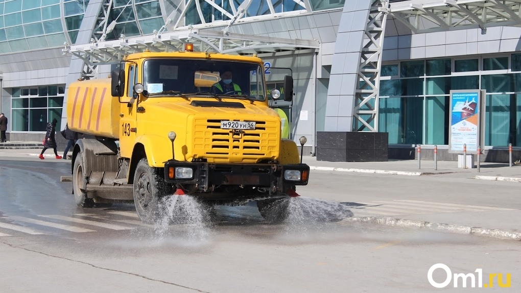Новосибирские дороги вымоют шампунем против пыли к майским праздникам