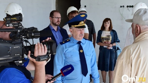 Главный прокурор Омской области Николай Студеникин официально ушёл в отставку