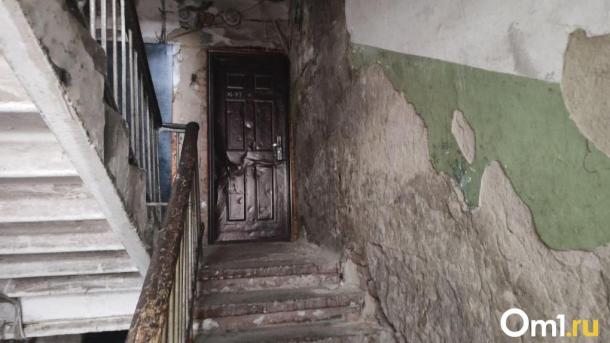 Омичка пожаловалась Бастрыкину из-за долгого нерасселения из аварийного дома