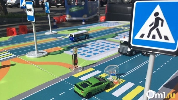 В результате страшной аварии с маршруткой у Омского горсовета построят пешеходный «островок безопасности»