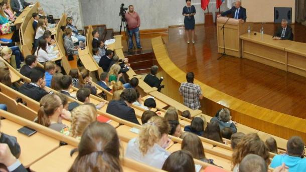 Сколько стоит снять квартиру у вузов Новосибирска: где студенты находят жильё