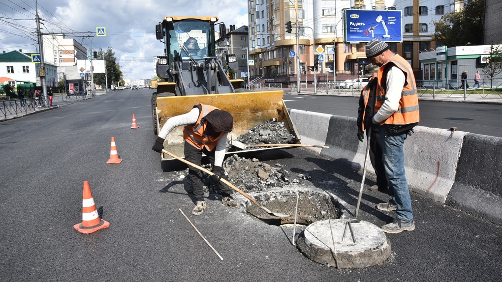 Губернатор потребовал от дорожников и коммунальщиков синхронизации при ремонте дорог Новосибирска