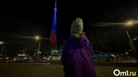 Башня Телецентра в Омске засияет зелёным