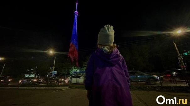 Башня Телецентра в Омске засияет зелёным