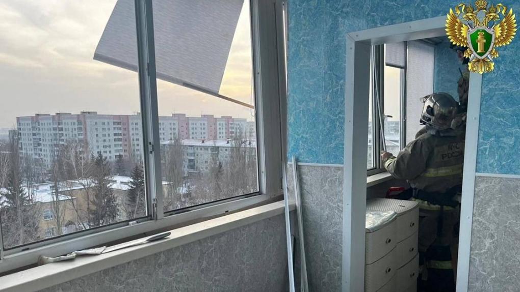 Омич устроил взрыв в квартире с помощью освежителя воздуха
