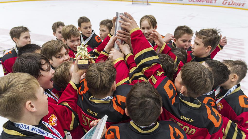 «Среда для развития будущих чемпионов»: как прошло региональное первенство по хоккею при поддержке ОНПЗ
