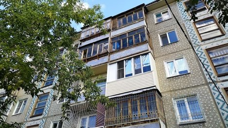 Не меняя внешний вид фасада. В каком случае за остекление балкона или лоджии грозит штраф