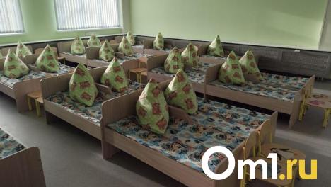 Заведующую омским детсадом оштрафовали за ожоги у детей от облучателя