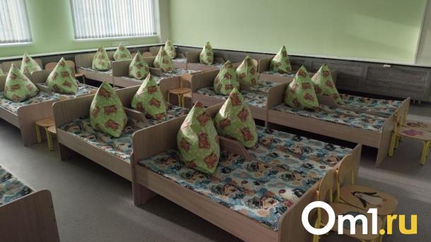 Заведующую омским детсадом оштрафовали за ожоги у детей от облучателя