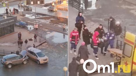 У омского «Фестиваля» обнаружили человека без сознания