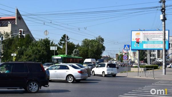 Названы омские улицы, на которых сегодня будут следить за нарушителями