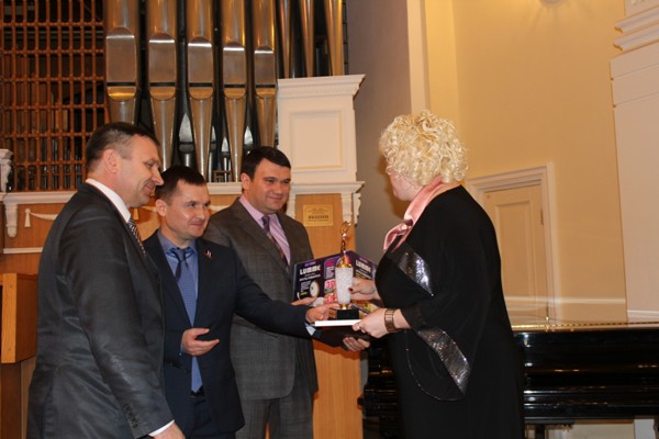 В Омске наградили победительниц проекта партии «Единая Россия»