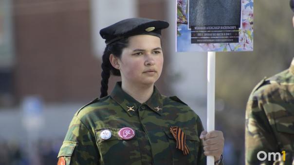 Возникнет чувство единения: новосибирцы и омичи высказались о введении начальной военной подготовки