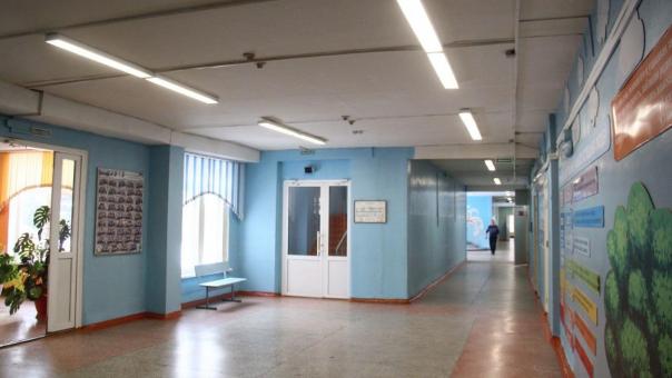 В омской гимназии № 159 смонтировали современное светодиодное освещение
