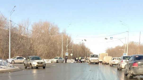 На выезде из Омска насмерть сбили человека