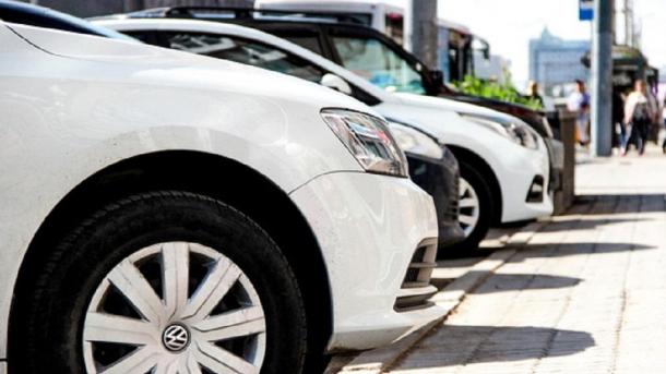 Из-за высоких цен на услуги СТО омичи стали самостоятельно ремонтировать машины