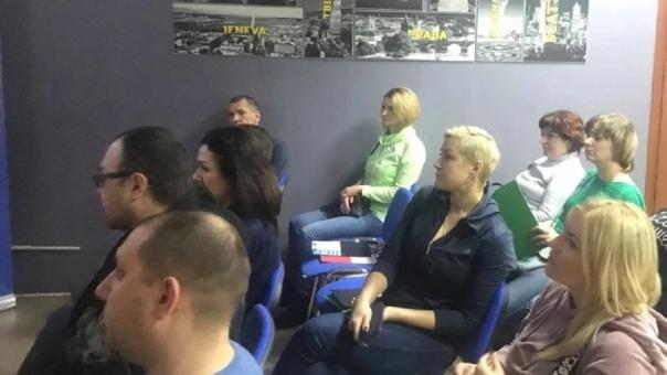 Омичи массово переучиваются на ИТ-специальности: кто берет на работу бывших менеджеров и продавцов