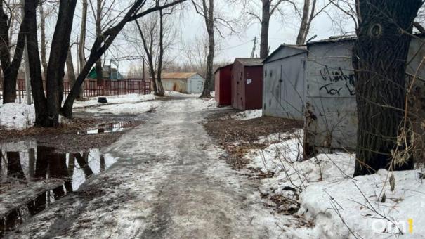 Спасатели МАСС эвакуировали подростка с травмой ноги в Новосибирске