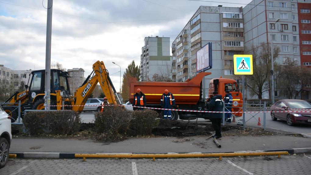 В Омске обновят аварийный водопровод на улице Омской