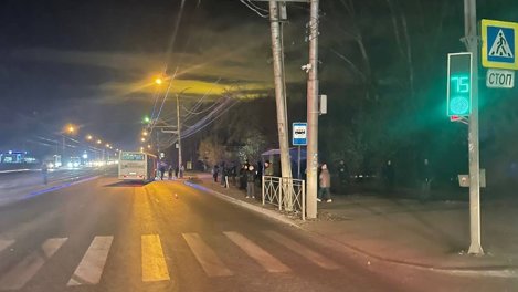 Автобус насмерть сбил пешехода в Кировском районе Новосибирска