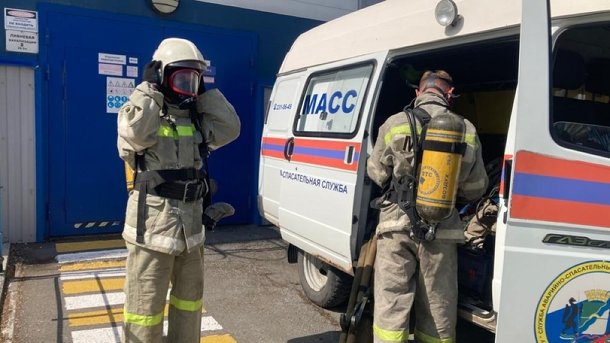 Железобетонная плита раздавила мужчину на улице Объединения в Новосибирске