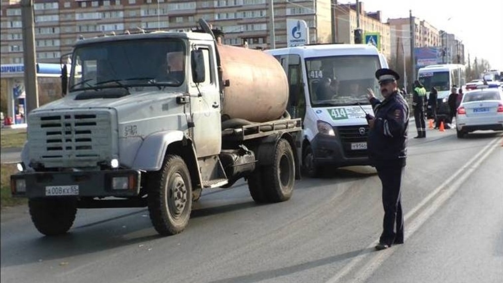 Водитель ЗИЛа, который насмерть сбил 11-летнего мальчика в Омске, был за рулём в наркотическом опьянении