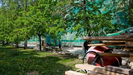 В центре Новосибирска ремонтируют 88-летний памятник архитектуры