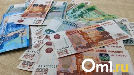 После четырёх кредитов ничего не остановило: аферисты обманули омскую семью на 12 млн