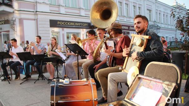 «Омск – самодостаточный!»: Певица Унгвари оспорила мнение Крамера о подопечности омского джаза