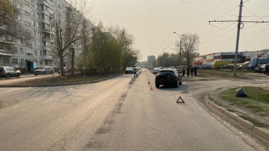 17-летний водитель мопеда пострадал при столкновении с иномаркой в Новосибирске