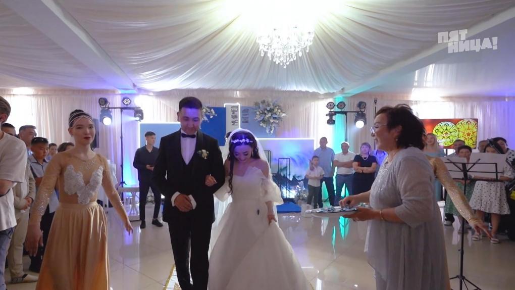 Пара из Омска выиграла свадебное путешествие от канала «Пятница!»