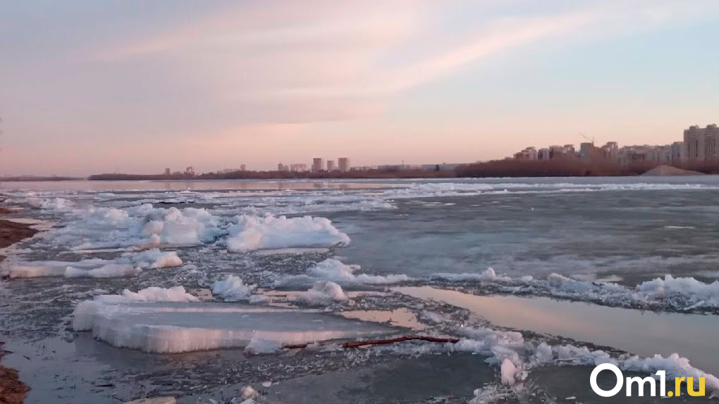 17-летний подросток провалился под лёд на озере в селе Каменка под Новосибирском и утонул