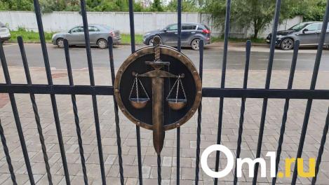 Афганец ударил омича ножом в центре Омска: суд выбрал меру пресечения. Что дальше?