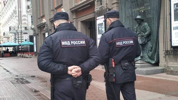 В Новосибирске экс-полицейских, подозреваемых в убийстве школьницы, оставили в СИЗО