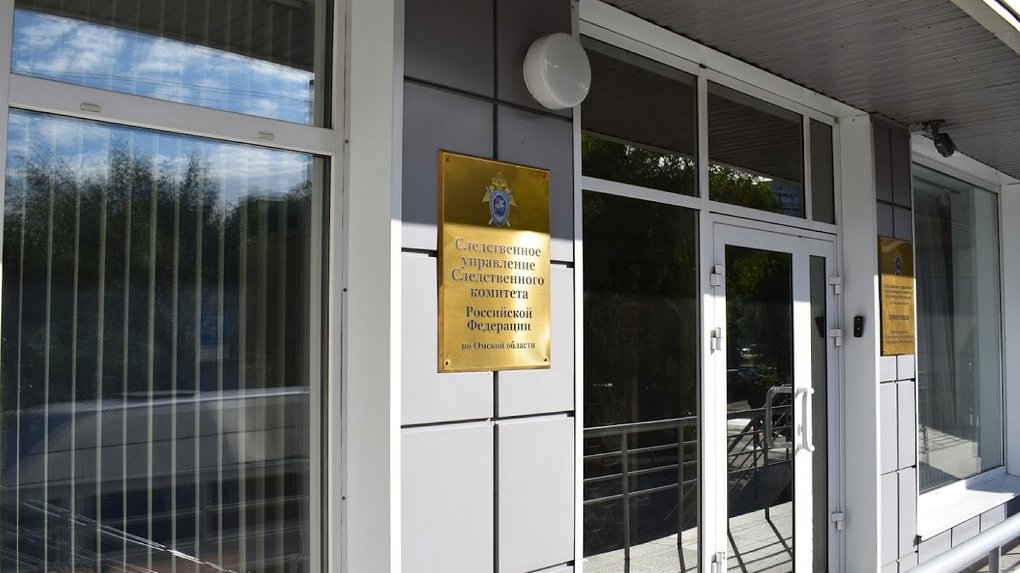 В Омске возбуждено уголовное дело из-за аварийного состояния дома в Авиагородке
