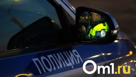 Повредил глаз бритвой: омские подростки напали на прохожих с самодельным оружием