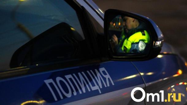 Повредил глаз бритвой: омские подростки напали на прохожих с самодельным оружием