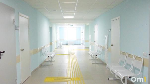 Все на больничном. В Омске полностью закрыли поликлинику из-за отсутствия врачей